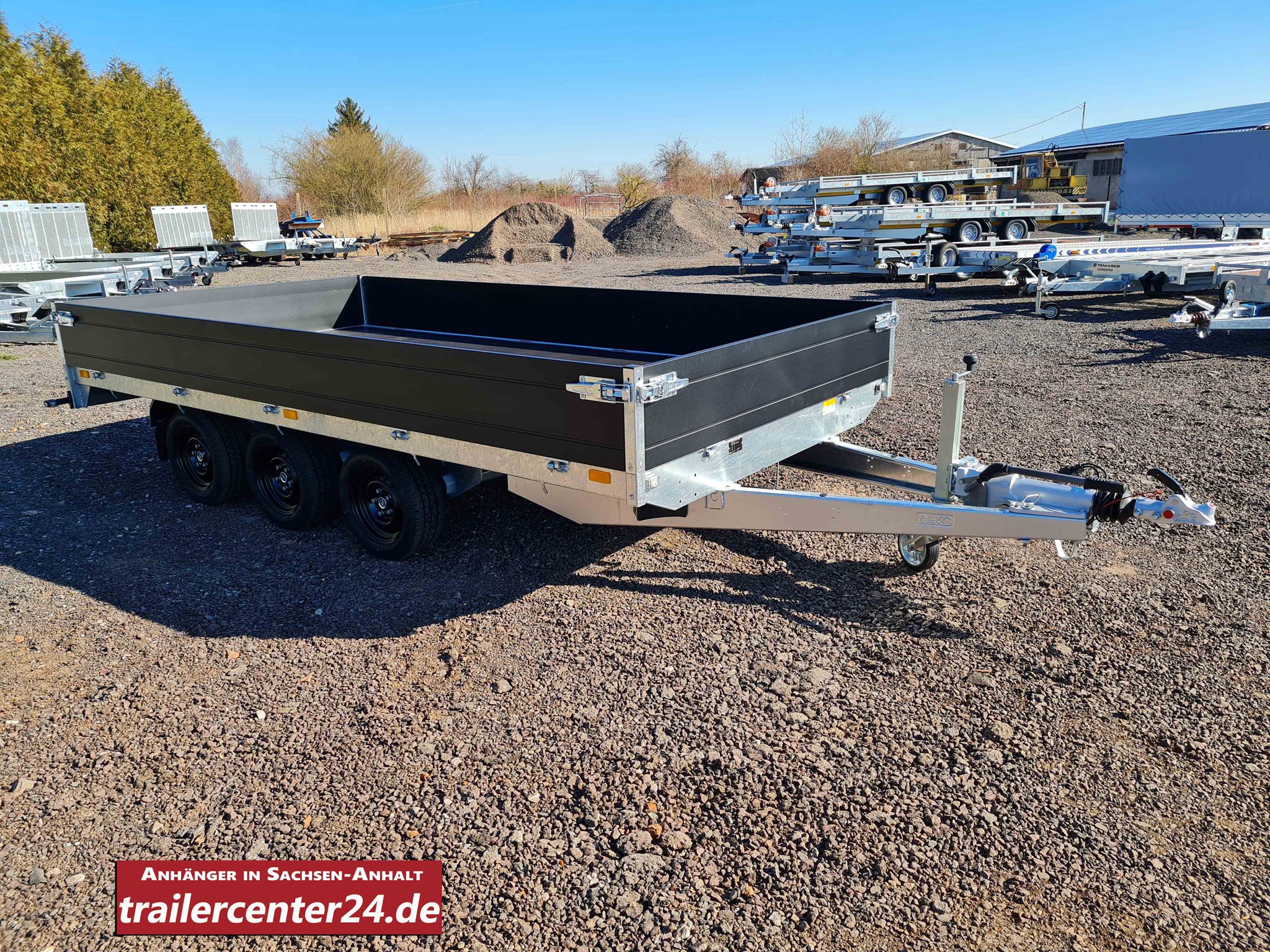 Bild von 3.5t - 4,06 x 2,04m Allzweckanhänger 3-Achser