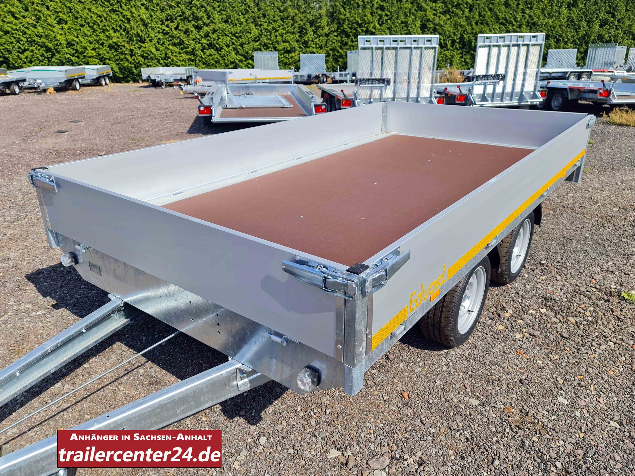 Bild von 2.000 kg - 2-Achser Allzweckanhänger 3,30 x 1,80m