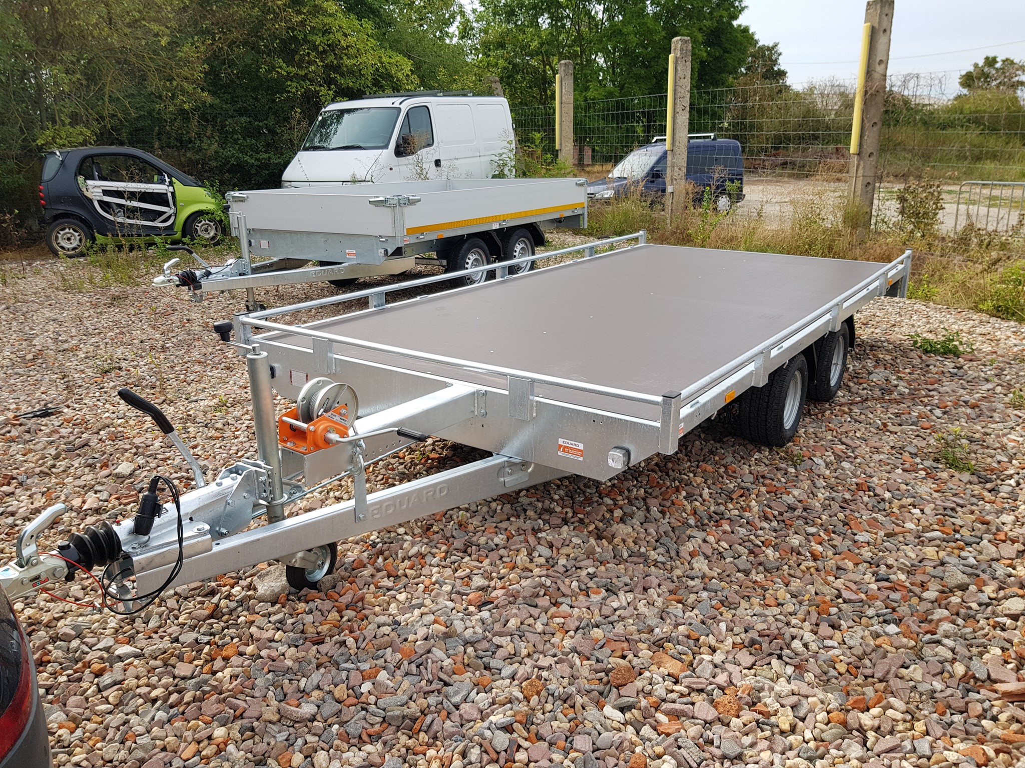 Bild von 3,5t - Atlas 4 x 2m mit Schienen, Winde & Reling